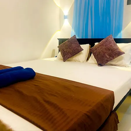 Fly Infinity - Home Stay Kandy Exterior photo